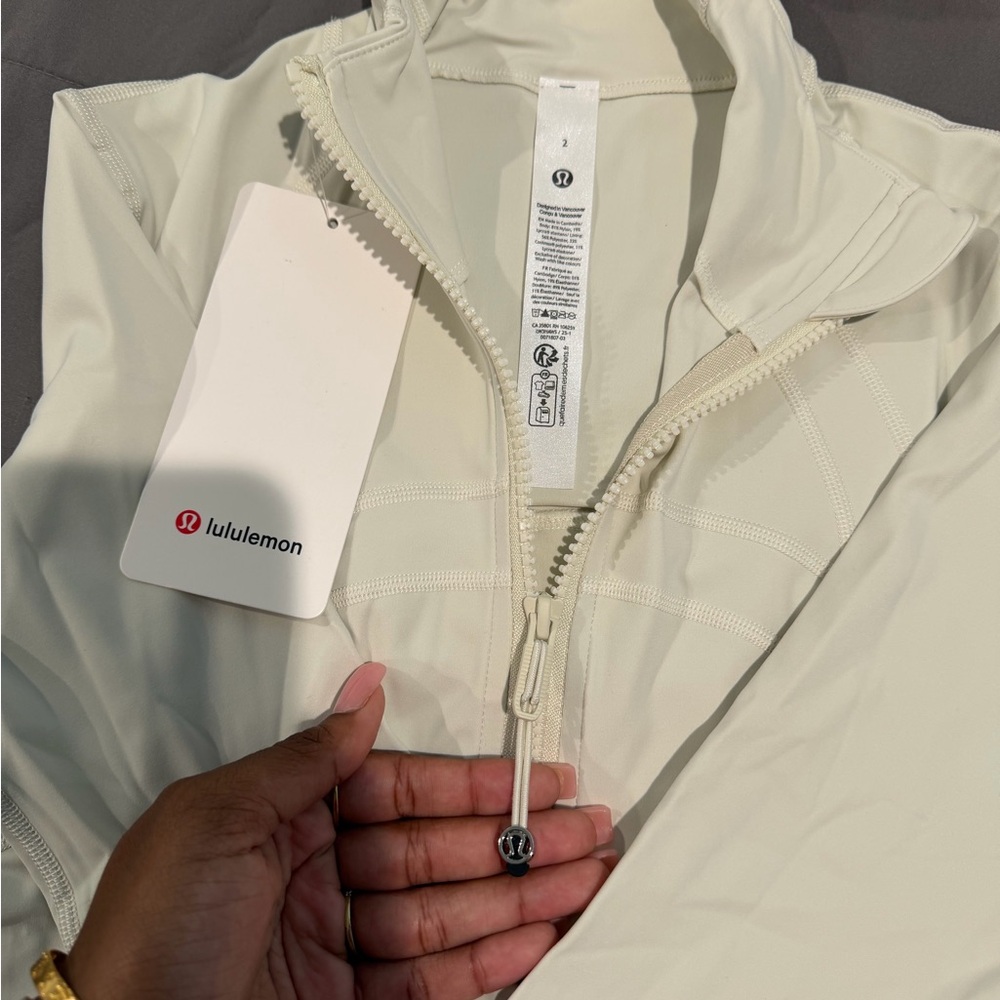 lululemon athletica Women's Off-White Ski Jacket
(NOT FOR SALE)
